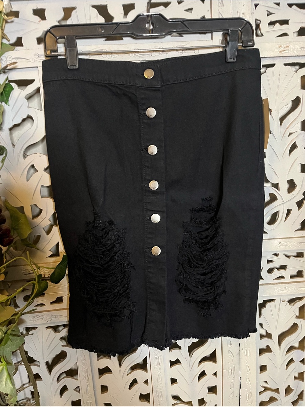 NWT! SUPER SNEEK PEEK BOLD BLACK WITH BUTTON FRONT DISTRESSED DENIM MINI SKIRT